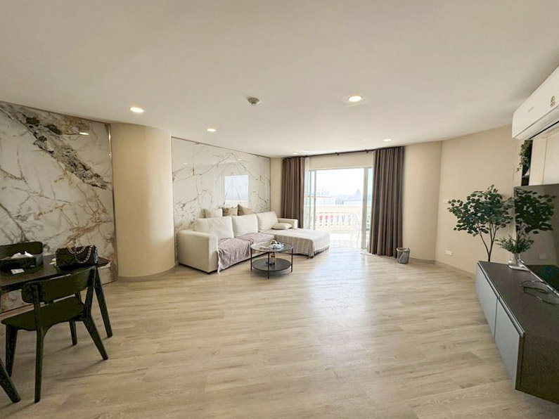 รูป 2 Bedroom Condo for Sale at Sky Beach Condo Wongamat Pattaya - รูปที่ 2/7