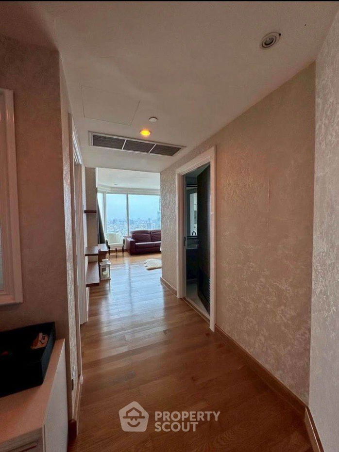 picture 4-BR Condo at Watermark Chaophraya near BTS Krung Thon Buri (ID 2715992) - 11/27