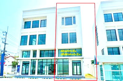 เช่าอาคารพาณิชย์ ปทุมธานี : คุณคือผู้ใช้คนแรก รังสิต-นครนายก 77- 85 รังสิตคลอง4 อาคารพาณิชย์ 3.5 ชั้น 29 ตร.ว. ติดถนนหลักคลอง 4