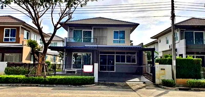 เช่าบ้านเดี่ยว บ.ซัมมิท อีเล็คโทรนิค คอมโพเน้นท์ : MHR63 ราคาดีที่สุด! เช่าบ้านเดี่ยวพฤกษ์ลดา สุวรรณภูมิ 4 นอน 3 น้ำ ทิศเหนือไม่ร้อน ใกล้ ABAC บางนา
