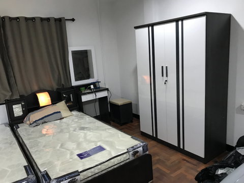 Townhouse for rent near BTS Ratchayothin