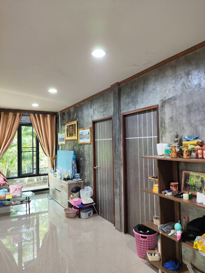 รูป ขายด่วน บ้านชั้นเดียว ทำเลดี 4 นอน 4 น้ำ 2 รับแขก 5 จอด เนื้อที่ 3 ไร่ 10 ตร.ว. อ.ด่านขุนทด นครราชสีมา - รูปที่ 43/49