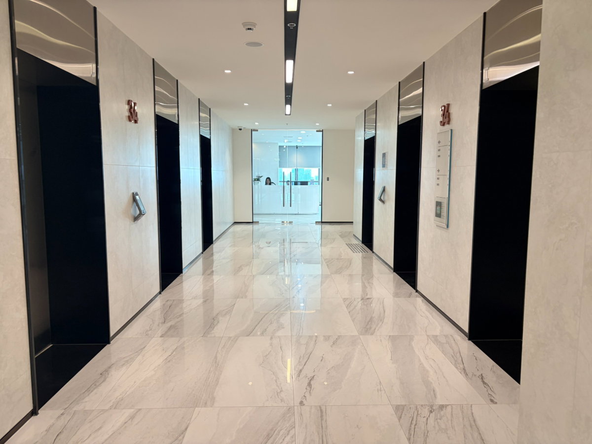 รูป SPECIAL UNIT 45 ตร.ม. ราคาพิเศษ! ด่วน อยากได้ออฟฟิศใหม่ ทำเลดี พร้อมเข้าใช้งานทันที! - รูปที่ 17/27