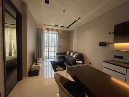 รูปภาพ ใจกลางเมือง บีทองหล่อ300ม. สระว่ายน้ำ360° ออนเซ็นก็มี 