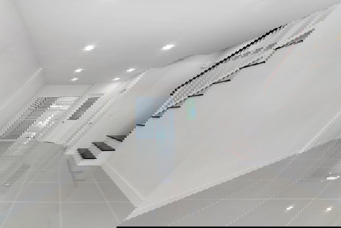 รูป ทาวน์โฮม 3 ชั้น หมู่บ้านทาวน์พลัส เกษตร-นวมินทร์ รีโนเวทใหม่ พร้อมอยู่ได้เลย เหมาะสำหรับทำสำนักงานหรืออยู่อาศัยอออออออออออออออออออออ - รูปที่ 3/13