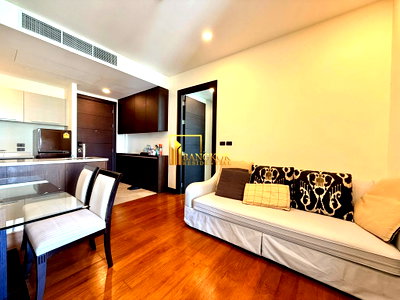 คอนโดให้เช่า : Oriental Residence | Elegant 1 Bed Condo in Wireless Road - BR17040CD