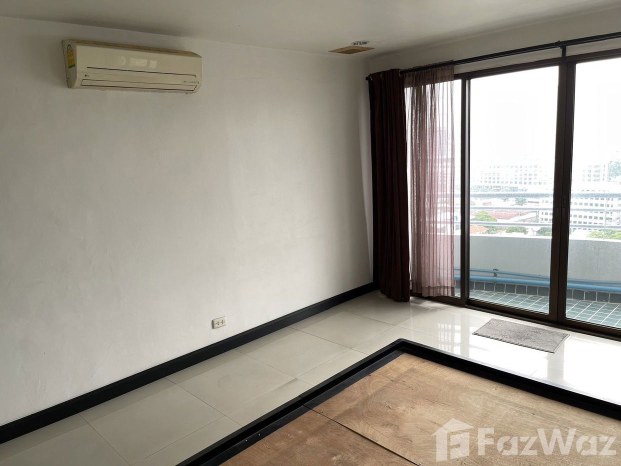 picture Ratchada Pavillion 1934315 - 7/15