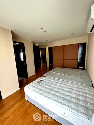 ขายคอนโด : คอนโด 2-ห้องนอน ที่ วิลล่า สิกขรา คอนโดมิเนียม ใกล้ พร้อมพงษ์ (ID 2694104)