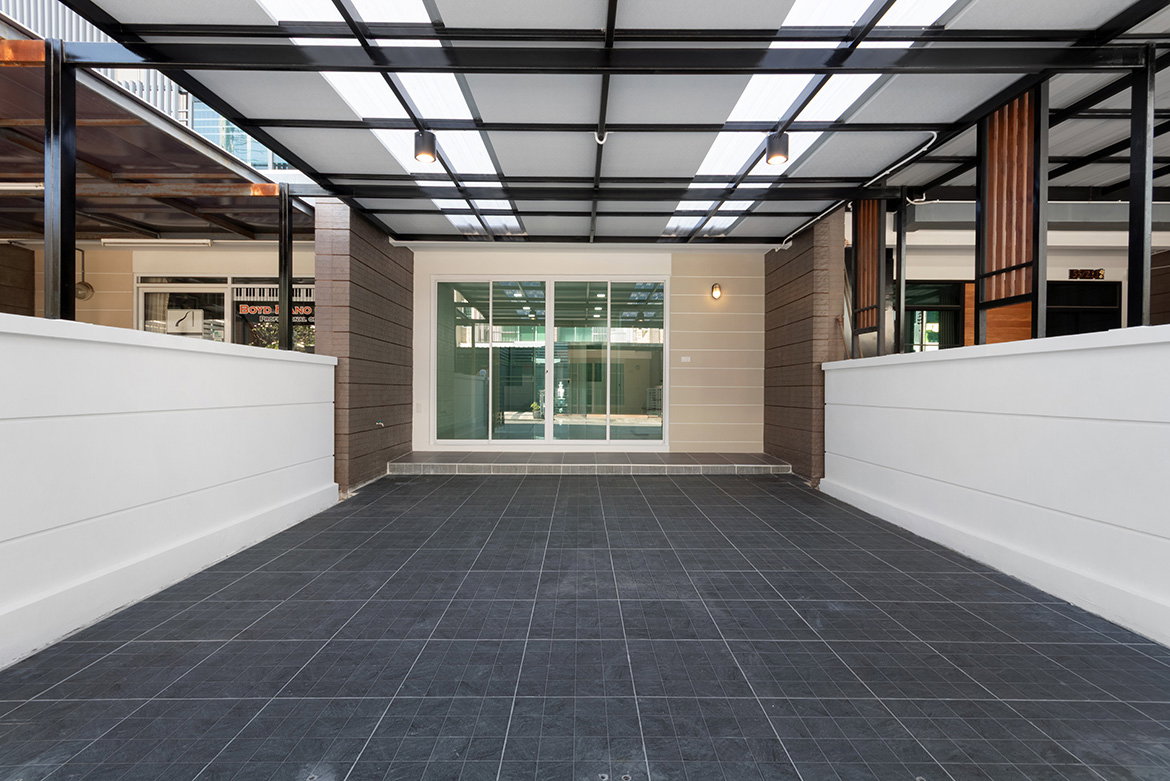 รูป ทาวน์โฮม 3 ชั้น หมู่บ้านทาวน์พลัส เกษตร-นวมินทร์ รีโนเวทใหม่ พร้อมอยู่ได้เลย เหมาะสำหรับทำสำนักงานหรืออยู่อาศัยอออออออออออออออออออออ - รูปที่ 2/13