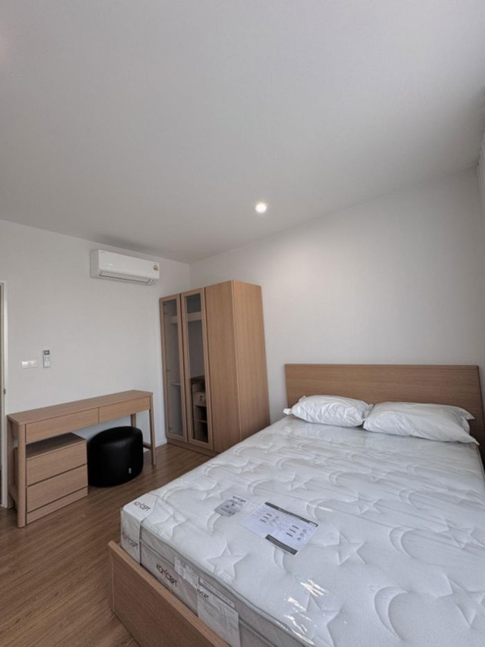 picture AB05967 - Baan Klang Muang Rama 9 - Krungthep Kreetha : MRT Rama9 - 9/10