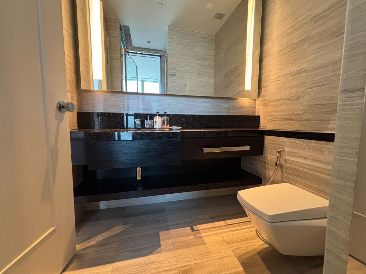 รูป ให้เช่า ✨Four Seasons Private Residences Bangkok ✨ 2 ห้องนอน ขนาด 117 ตรม วิวแม่น้ำเจ้าพระยา มีอ่างอาบน้ำ 🛁🥰💕 - รูปที่ 7/13