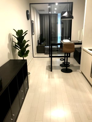 Condos for rent : For Rent Condo Noble Ploenchit 1 Bedroom (S15-26203)