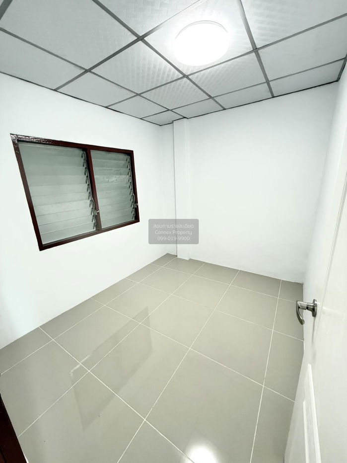 รูป ขายทาวน์เฮ้าส์/ทาวน์โฮม บ้านสวนรังสี โครงการ 2 วิวสวย หน้ากว้าง รีโนเวทใหม่ ท่าทราย เมืองสมุทรสาคร สมุทรสาคร CX-131884 ✅ ทักไลน์ @connexproperty ตอบทันที ทีมงานมืออาชีพ ✅ - รูปที่ 5/9