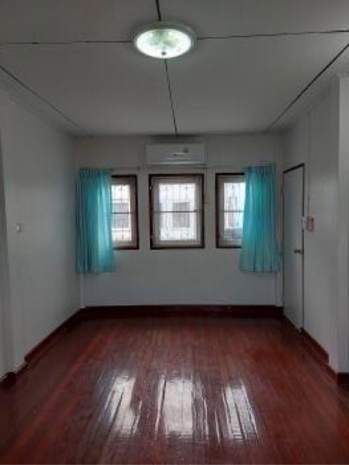 รูป ให้เช่า ทาวน์เฮ้าส์ 2 ชั้น แจ้งวัฒนะ14 ติดสถานีรถไฟฟ้า - รูปที่ 8/9