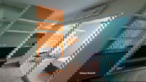 Fully furnished room for rent , near ARL and MRT Huamak station