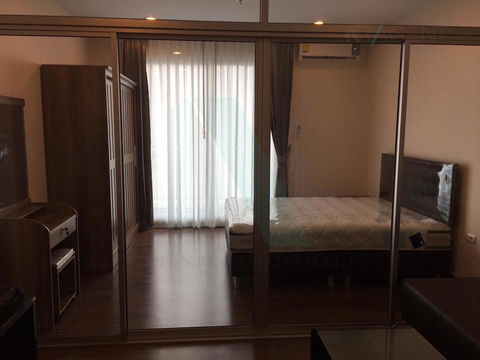 For rent Supalai Lite Sathorn-Charoenrat 1 bedroom 15th floor near BTS Surasak.