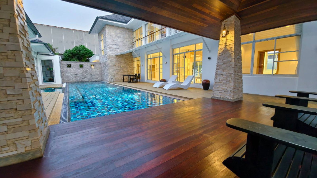 รูป ขาย พูลวิลล่า 5 ห้องนอน ใกล้โรบินสัน ฉลอง เมือง ภูเก็ต - รูปที่ 24/33