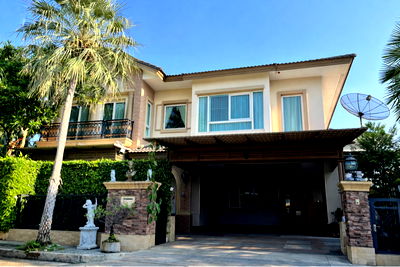 บ้านเดี่ยว กรุงเทพมหานคร : บ้านเดี่ยวหรู บรรยากาศรีสอร์ท | ลัดดารมย์ Elegance สาทร–วงแหวน