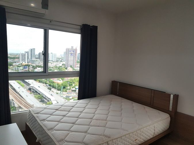 ปล่อยเช่าด่วน!! ห้องมุม วิวเมือง ที่จอดรถแบบส่วนตัว BTS ตลาดพลู / พร้อมเข้าอยู่ 15 มี.ค. 69 นี้ ✨The Parkland Grand Taksin