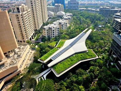 Condos for rent Raffles International College : 30 acres of forest right at your window! This Rare Item corner unit is the ONLY one on its floor. Exclusive living at Whizdom The Forestias."