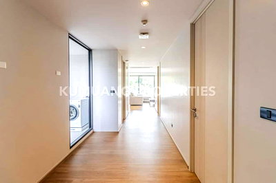 Condos for rent 700 Year Sports Arena Chiang Mai : Condo for rent Large room, 210 sq.m., 3 bedrooms close to Nimman 