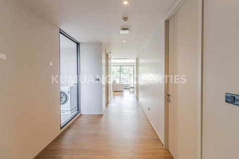 รูปภาพ ให้เช่าคอนโดหรู ห้องใหญ่ 210 ตร.ม. 3 ห้องนอน พร้อมเฟอร์นิเจอร์ ใกล้ย่านนิมมาน มหาวิทยาลัย