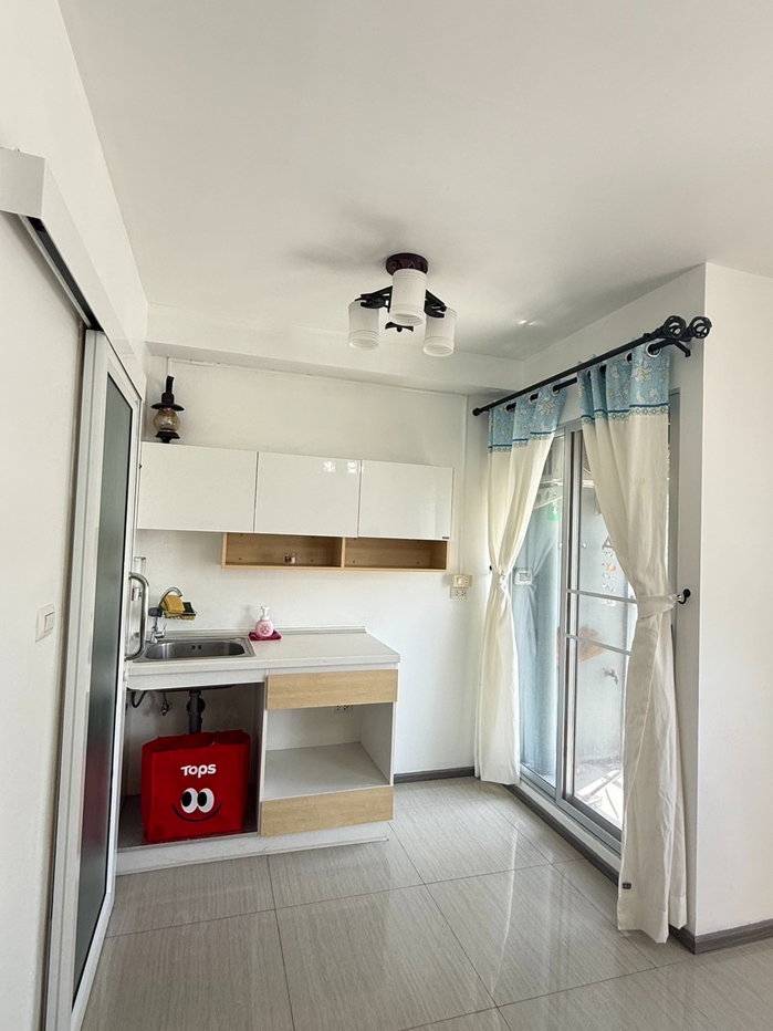 picture The point condo rangsit klong6 for rent. - 8/13