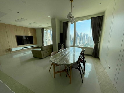 รูปภาพ LTH14652 – Condo for Rent | The Empire Place | 183 sqm | 3 Bedrooms 4 Bathrooms | Luxury Spacious Layout High Floor City View | Near BTS Chong Nonsi