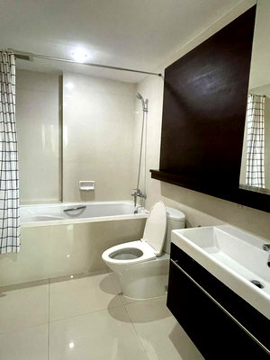 Condos for rent : Condo for rent, Peak Garden Chiang Mai (Chang Klan), large 60 sq.m. room, great location, in the heart of the city!