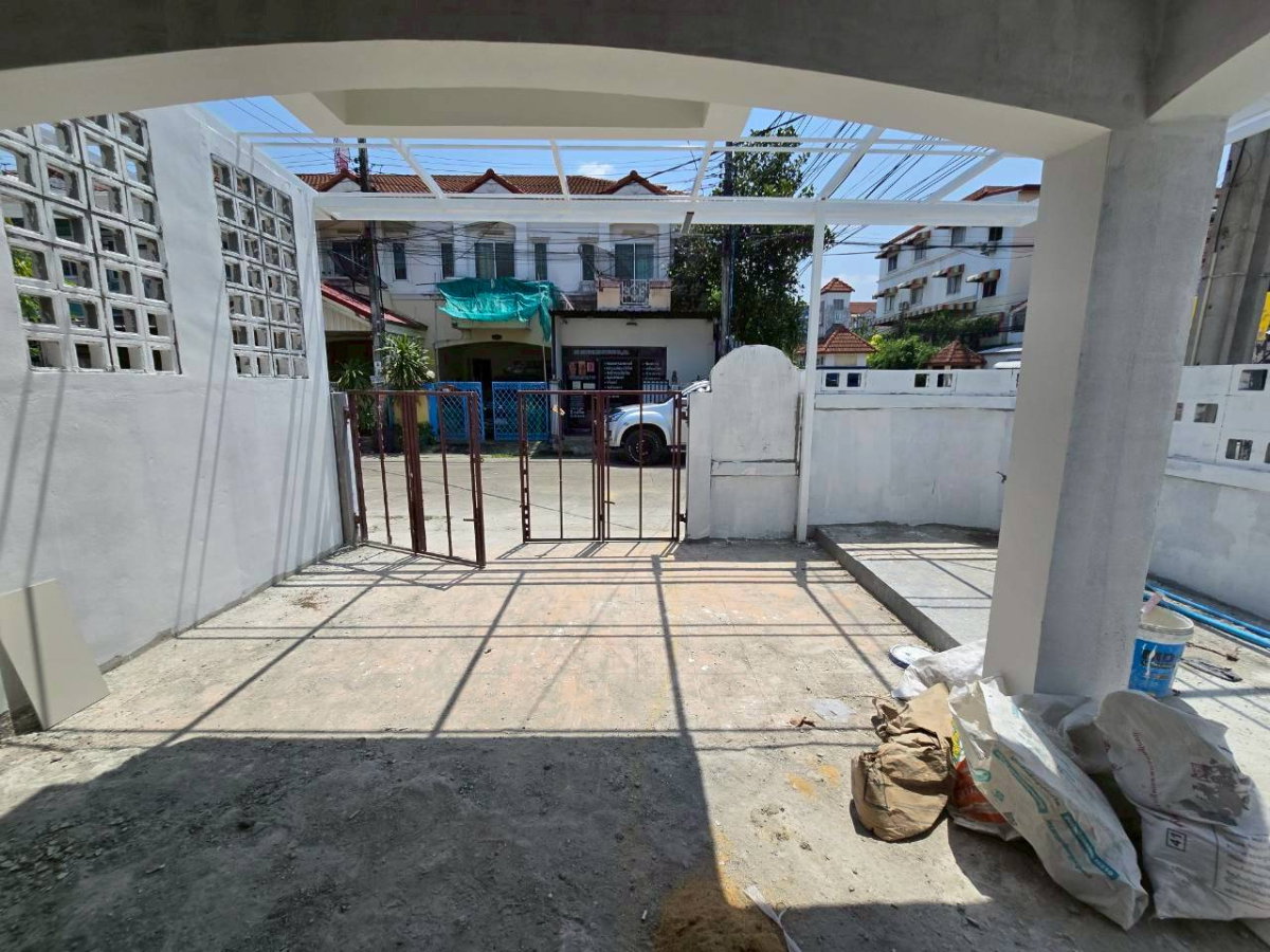 รูป บ้านหลังมุม ต้นโครงการ ทำเลดีมากๆ ตกแต่งรีโนเวทใหม่ หมู่บ้าน เคซีรามอินทรา8 ซอย1 ถนนไทยรามัญ หทัยราษฎร์ คลองสามวา - รูปที่ 8/23