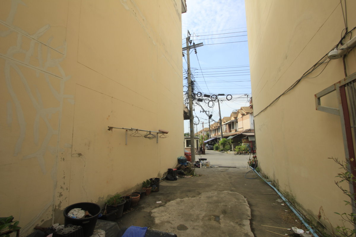 รูป อาคารพาณิชย์สุขสวัสดิ์ประชาอุทิศ สุขนิเวศน์2 สุขสวัสดิ์64 ประชาอุทิศ33 ห้องมุม ริมถนนเมนหน้าโครงการ อยู่อาศัย ค้าขาย ทำสำนักงาน 3ชั้น ใกล้สะพานภูมิพล - รูปที่ 32/32