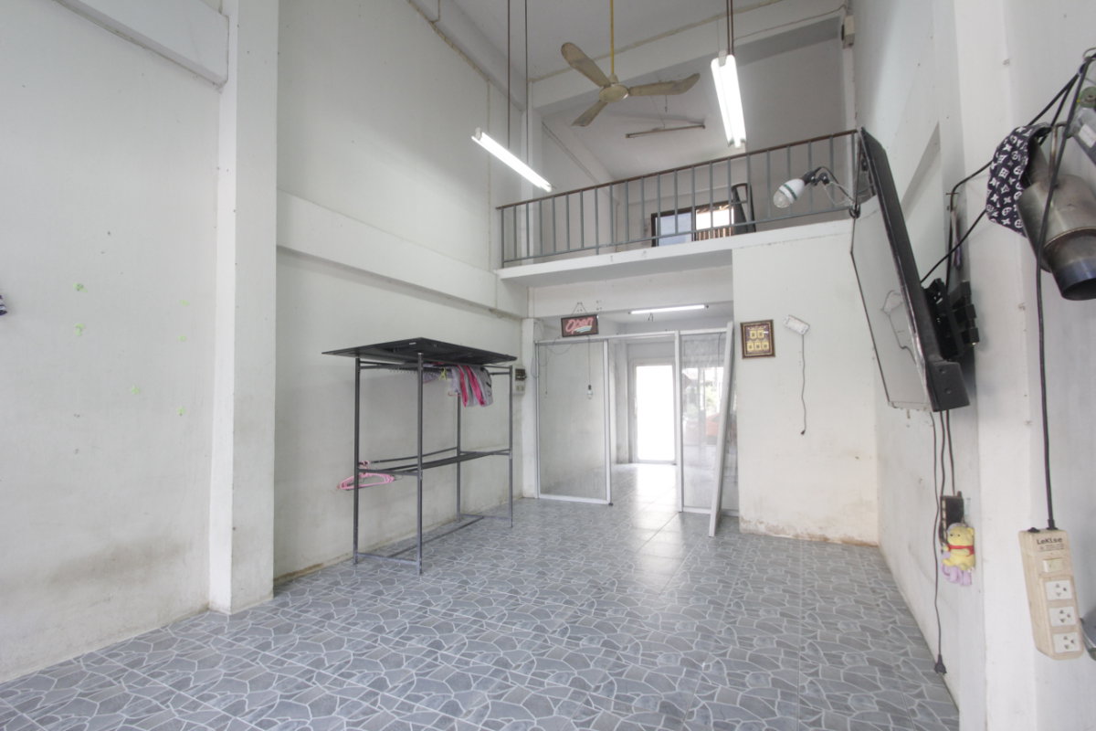 รูป อาคารพาณิชย์สุขสวัสดิ์ประชาอุทิศ สุขนิเวศน์2 สุขสวัสดิ์64 ประชาอุทิศ33 ห้องมุม ริมถนนเมนหน้าโครงการ อยู่อาศัย ค้าขาย ทำสำนักงาน 3ชั้น ใกล้สะพานภูมิพล - รูปที่ 7/32