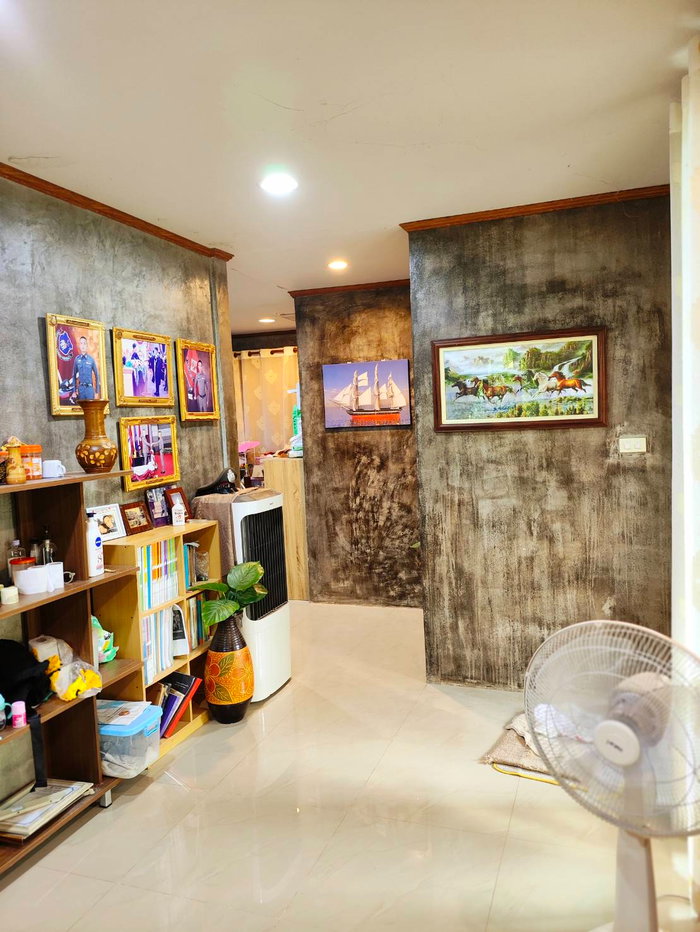 รูป ขายด่วน บ้านชั้นเดียว ทำเลดี 4 นอน 4 น้ำ 2 รับแขก 5 จอด เนื้อที่ 3 ไร่ 10 ตร.ว. อ.ด่านขุนทด นครราชสีมา - รูปที่ 37/49