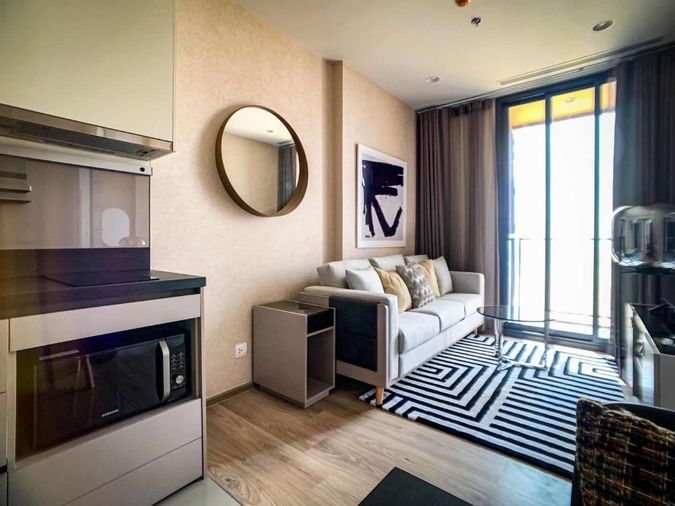 ขายห้อง one bed ชั้น 42 OKA HAUS สุขุมวิท 36 ด่วน เพียง 5.5 ล้านเท่านั้น ต่ำกว่าประเมิน