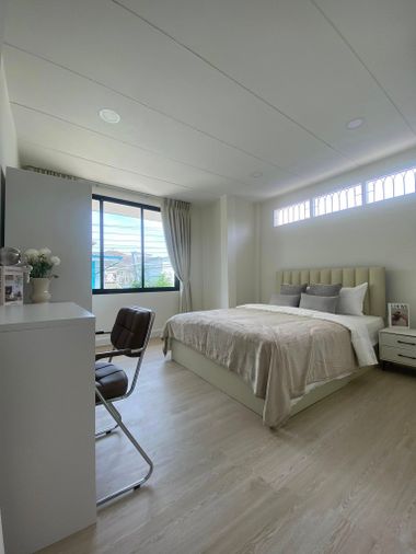 4-bed house for rent, 50 sq wah, Huai Khwang