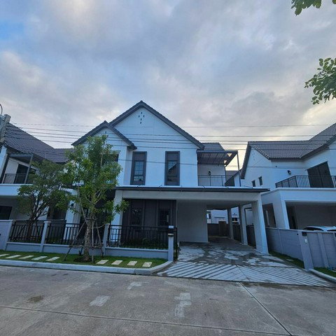รูป HR3294หิ้วกระเป๋าเข้าอยู่ได้เลย! Centro Bangna บ้านเดี่ยว 300 ตร.ม. ฟรี WIFI + ดูแลสวน + กำจัดปลวกตลอดสัญญา - รูปที่ 28/39
