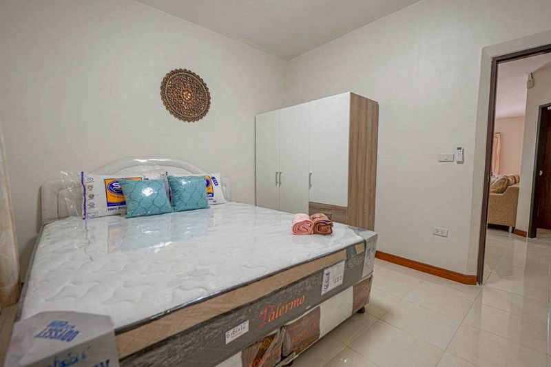 รูป ขายบ้านเดี่ยวรีโนเวทใหม่ทั้งหลัง ซอยเนินพลับหวาน พัทยา พร้อมอยู่ - รูปที่ 11/18