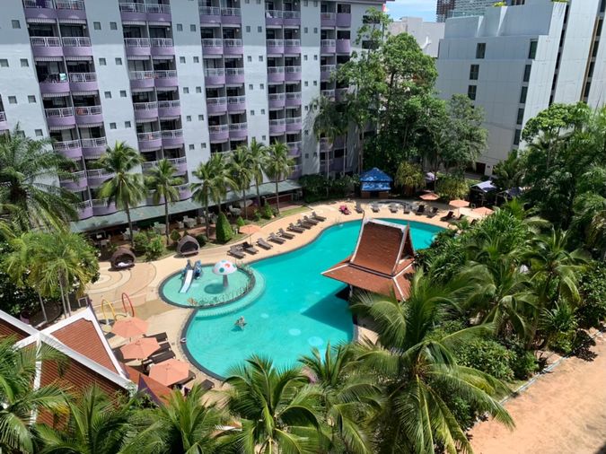 For rent Grand Avenue Residence Good View Beautiful Corner Room  