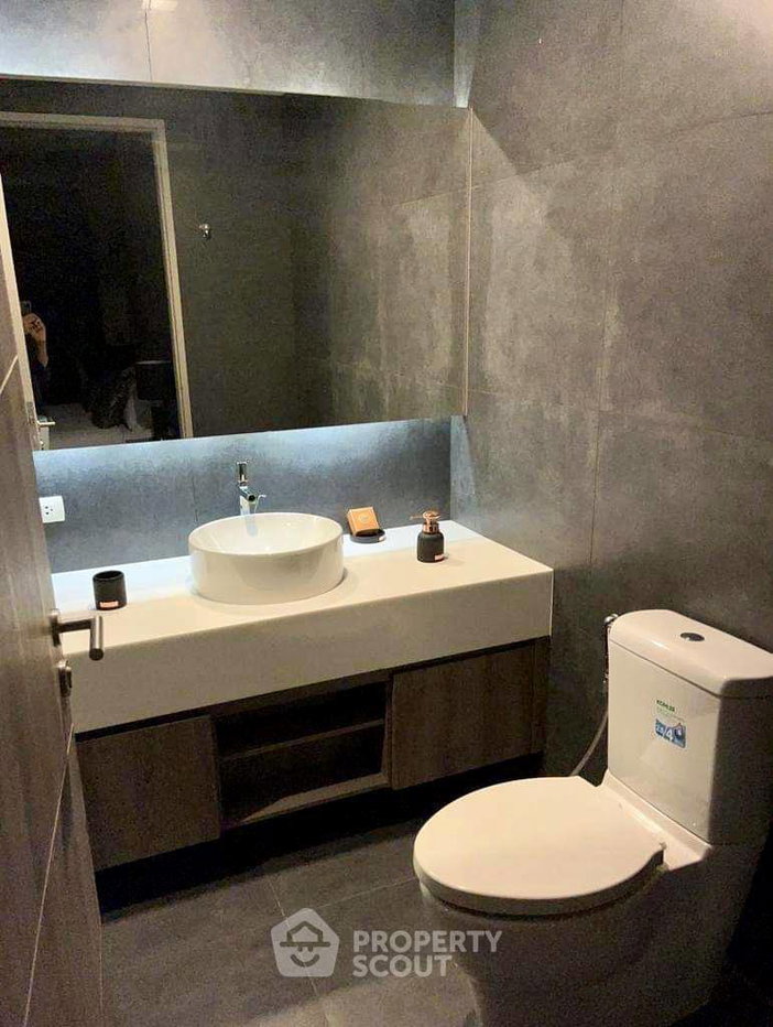 รูป คอนโด 2-ห้องนอน ที่ ทราเพโซ สุขุมวิท 16 ใกล้ MRT ศูนย์การประชุมแห่งชาติสิริกิติ์ (ID 1257748) - รูปที่ 19/21