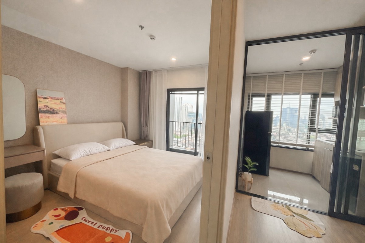 รูป Condo ย่านพระราม 4 เชื่อมอโศก | ห้องใหม่ | ชั้นสูง | วิวสูง | เงียบสงบ - รูปที่ 2/10