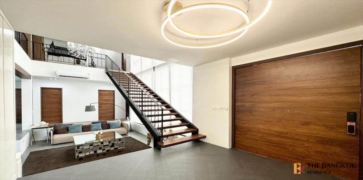 picture 🏡Unique Design Detached House in a Prime Location near ICONSIAM - 3/12