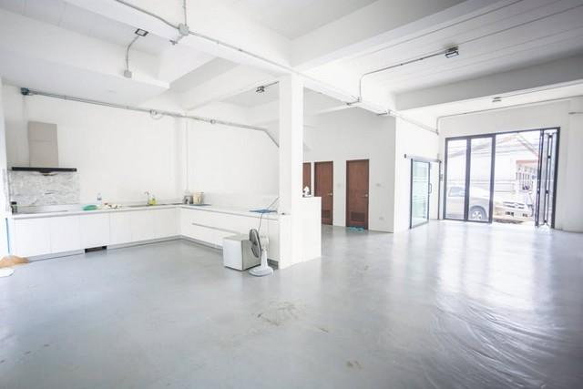 รูป MBR6 ออฟฟิศพร้อมใช้! เช่าอาคารสำนักงาน 3.5 ชั้น บางนา-ตราด 13 เชื่อมทะลุอุดมสุข แอร์ครบ-กั้นห้องแล้ว พื้นที่ 288 ตร.ม.  - รูปที่ 3/14