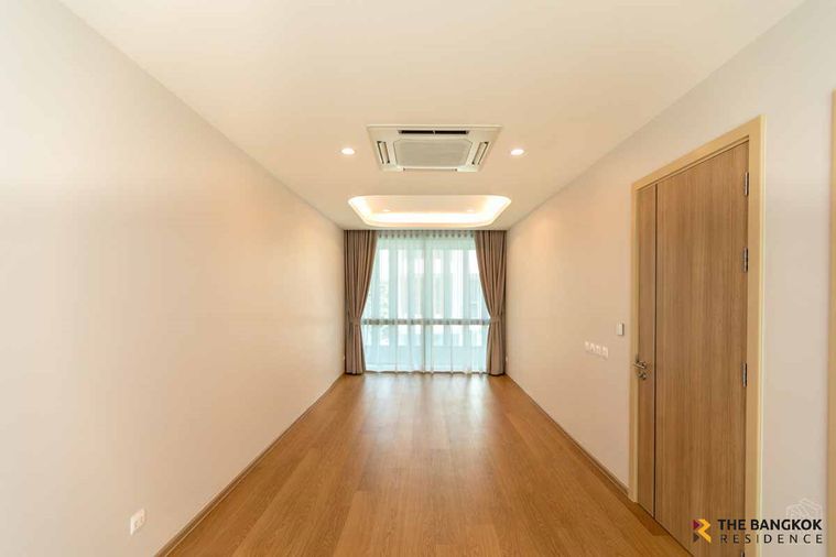 3-bed townhouse for sale, 300 sqm, 25.8 sq wah, Qualitia Sukhumvit 62