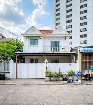 บ้านเดี่ยว 4 นอน 2 น้ำ MRTเดอะมอลล์ บางกะปิ 400 ม. 50 ตร.ว. 200 ตร.ม. MRT บางกะปิ 800 ม. บิ๊กซี ลาดพร้าว 900 ม. โลตัส บางกะปิ 900 ม.