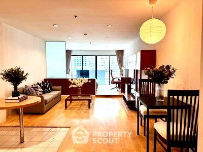 Condos for rent BTS Chit Lom : Studio Condo at The Grand Regent Condominium near BTS Ratchadamri (ID 2416021)
