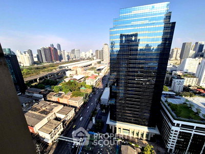 คอนโดให้เช่า : คอนโด 1-ห้องนอน ที่ เซอร์เคิล คอนโดมิเนียม ใกล้ MRT เพชรบุรี (ID 2093545)