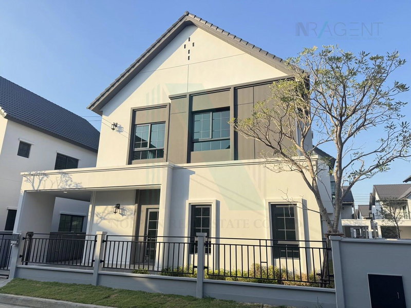 Houses for sale : For Sell House CENTRO BANGNA 2-story 4 bedroom 4 bathroom