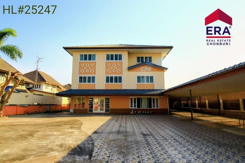 รูป ขายบ้านเดี่ยว 3 ชั้น หลังมุม ที่ดิน 252 ตร.วา หมู่บ้านสามมุขธานี อ่างศิลา ใกล้หาดบางแสน - รูปที่ 1/20