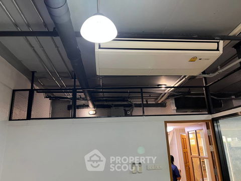 Silom Terrace (ID 2627596)