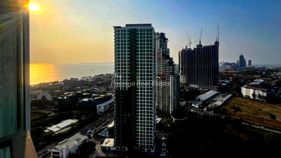 Condos for sale : 🛏️ 1 Bed - 🛁 1 Bath - 🏙️ Sea View - 🇹🇭 THAI name - 🏢 The Twin Tower Jomtien Pattaya - Ref: ADG08